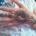 Tatuajes de henna para una tarde divertida